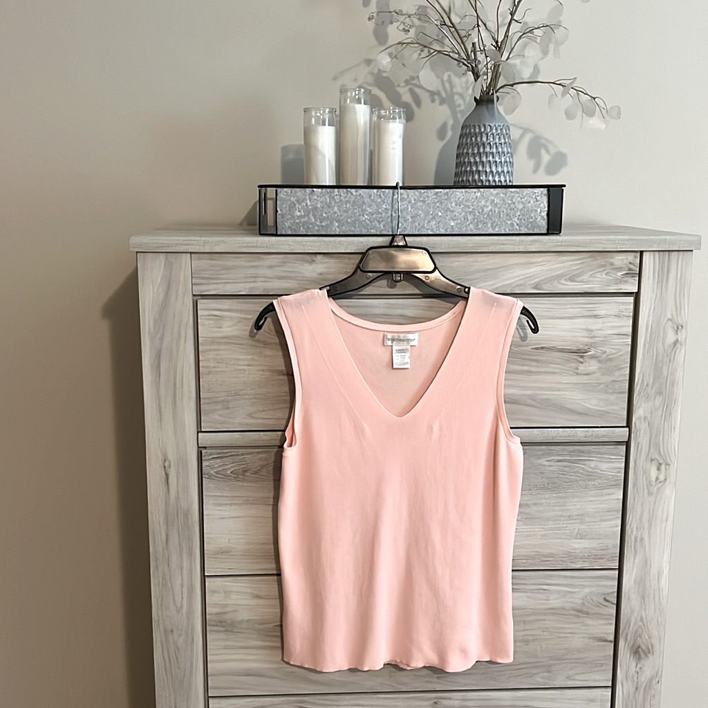 Worthington - Beautiful Vintage Pink V Neck Sleeveless Tank Top - Large